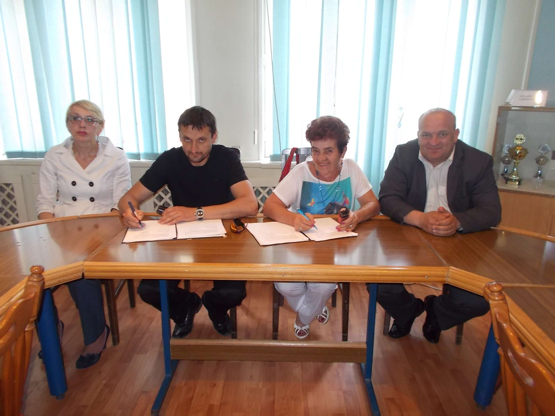 U  Kotor Varošu potpisani ugovori za realizaciju projekta u okviru „Jačanje lokalne demokratije IV – LOD IV“