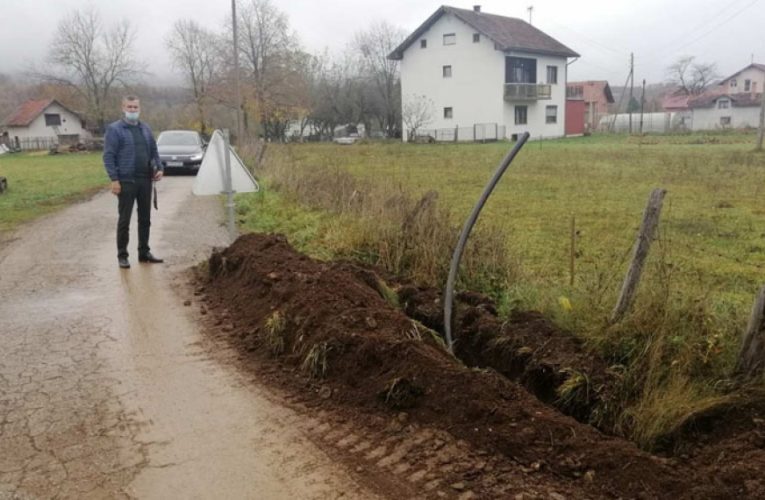 У НОВОМ СЕЛУ ПОЧЕЛА ИЗГРАДЊА ВОДОВОДА