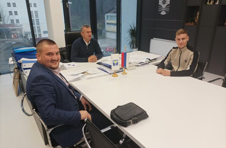 Начелник Сакан организовао пријем за репрезентативца Јована Стојановића