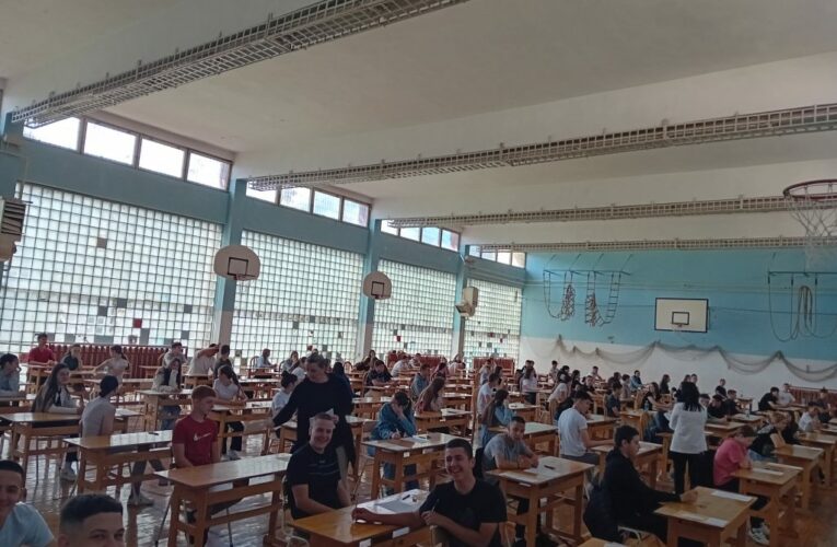 Хоће ли и ове године бити мале матуре у Републици Српској