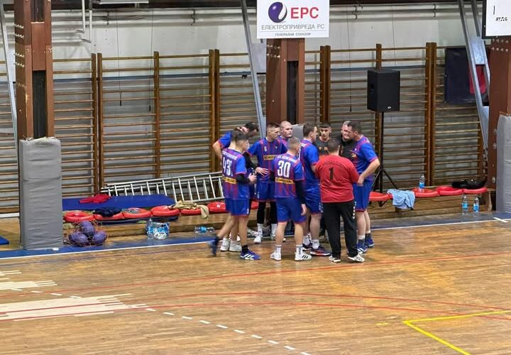 ПОРАЗ РУКОМЕТАША У НЕВЕСИЊУ