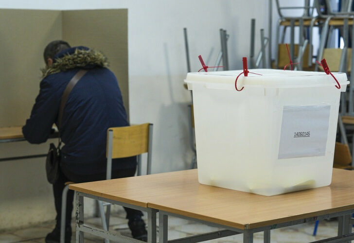 Поновљени пријевремени избори за предсједника Републике Српске 8. фебруара