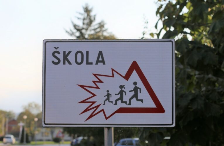 Од понедјељка акција „Заштитимо дјецу у саобраћају“