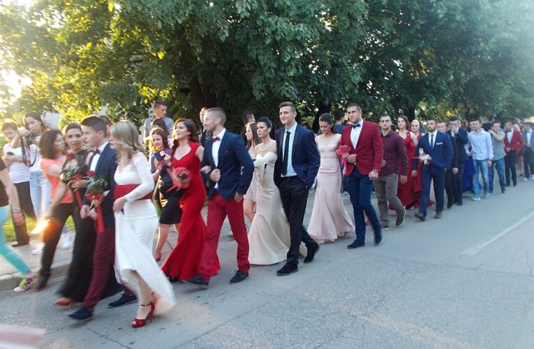 Колико кошта матура: Цијена једне вечери за памћење